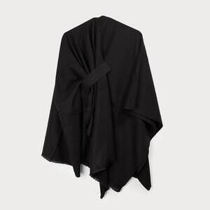 NEW CARACOL women's solid shawl in black